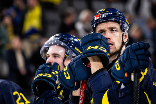 Klas Dahlbeck of Sweden looks dejected