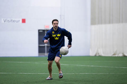 Erik Karlsson of Sweden playing football