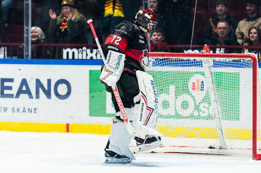 Malmö Redhawks målvakt Daniel Marmenlind deppar