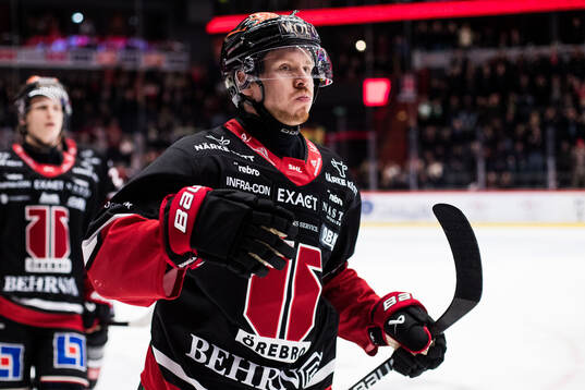 Örebros Kalle Kossila jublar
