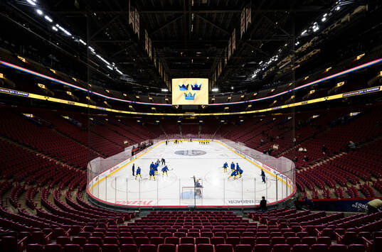 Players of Sweden at a practice session