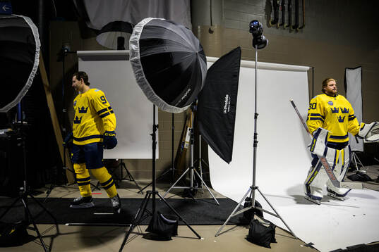 Filip Forsberg and goaltender Samuel Ersson of Sweden