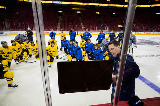 Head coach Sam Hallam of Sweden at a practice session