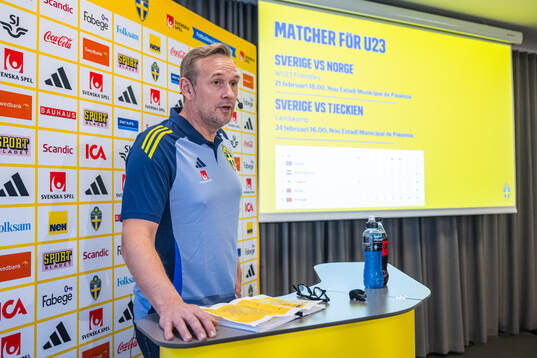 Head coach Martin Qwarmans Möller of the Swedish women's