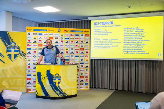 Head coach Martin Qwarmans Möller of the Swedish women's
