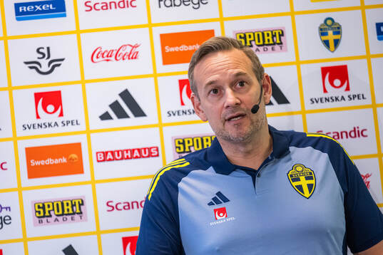 Head coach Martin Qwarmans Möller of the Swedish women's