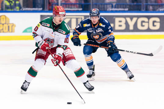 Modos Sampo Ranta och Växjös Keegan Lowe