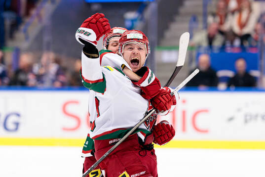 Modos Mikkel Aagaard jublar