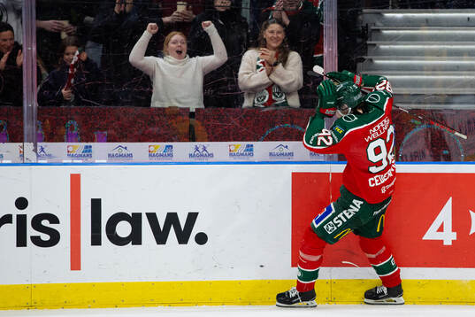 Frölundas Filip Cederqvist jublar