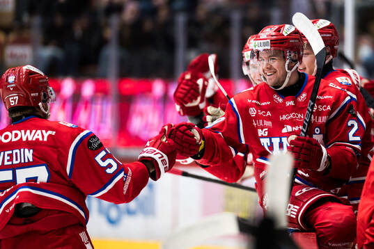 Timrås Filip Hållander och Anton Wedin jublar