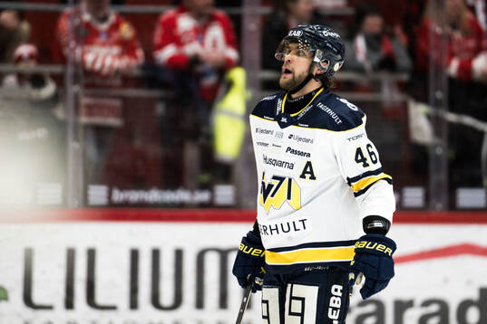 HV71s Joona Luoto deppar