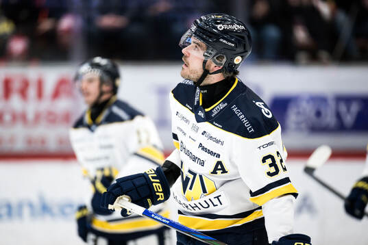 HV71s Oscar Engsund