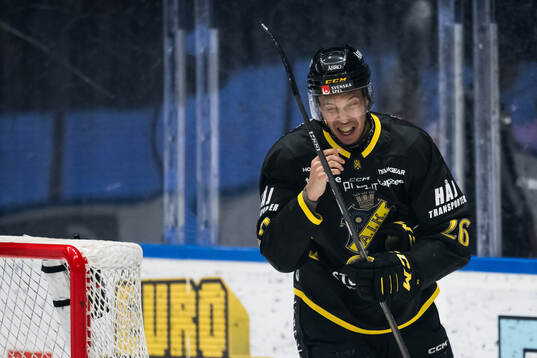 AIKs Oscar Nord har ont