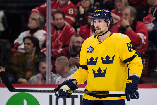 Erik Karlsson of Sweden