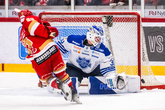 Kalmars Matt Fonteyne och Karlskogas Samuel Jonsson