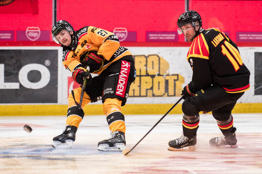 Luleås Oskari Laaksonen och Brynäs Johan Larsson