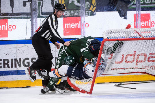 Bläddra bland fler bilder av Ishockey, SHL, Färjestad - Växjö