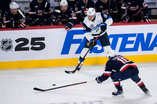 Patrik Laine of Finland and Vincent Trocheck of USA