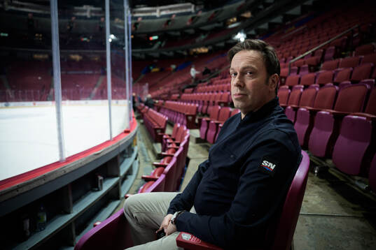 Elliotte Friedman, reporter Sportsnet, poses for a portrait