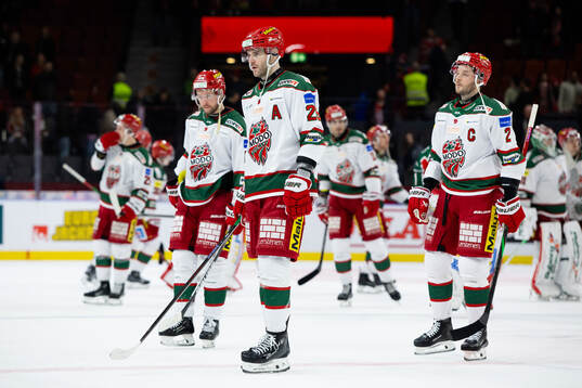 Modos Sam Vigneault och David Rundblad deppar