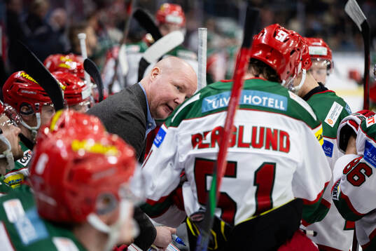 Modos assisterande tränare Jonas Holmström