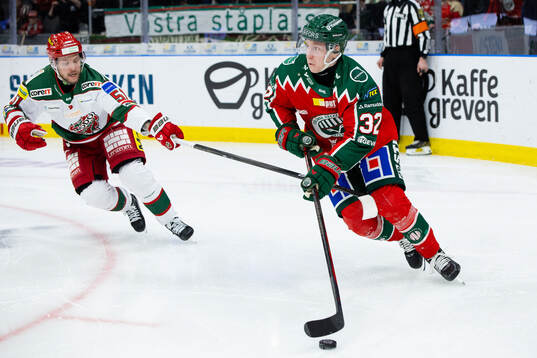 Modos Victor Berglund och Frölundas Noah Hasa
