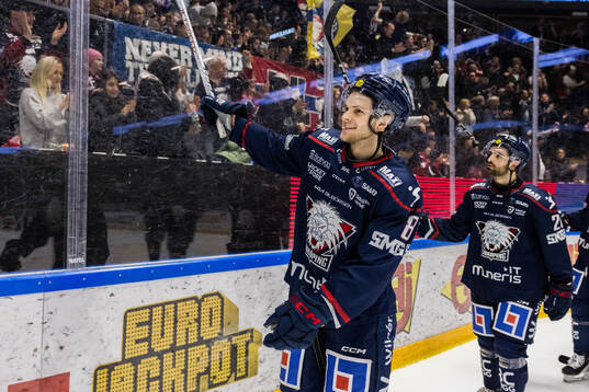 Linköpings Jonathan Myrenberg och Max Martin jublar
