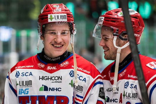 Timrås Oliver Kapanen jublar