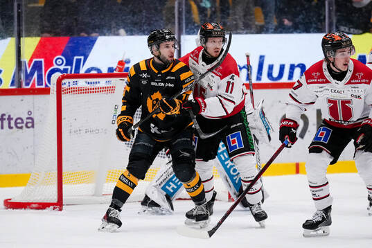 Skellefteås Martins Dzierkals och Örebros Kalle Kossila
