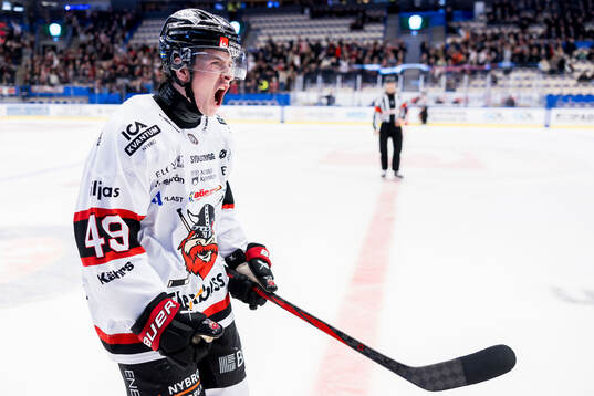 Nybros Kalle Holm jublar