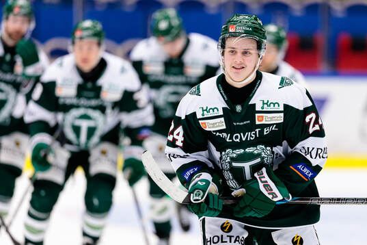 Tingsryds Arttu Tuhkala jublar