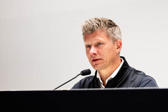 AIKs tränare Mikkjal Thomassen