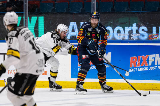 Västerås Oskar Kvist  och Djurgårdens Patrick Thoresen