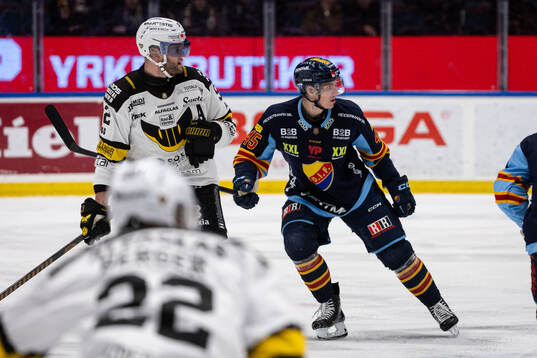 Västerås Kim Rosdahl och Djurgårdens Hugo Blixt