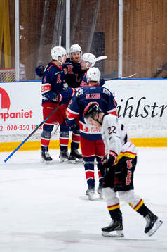 under ishockeymatchen i HockeyTvåan Norra CD mellan