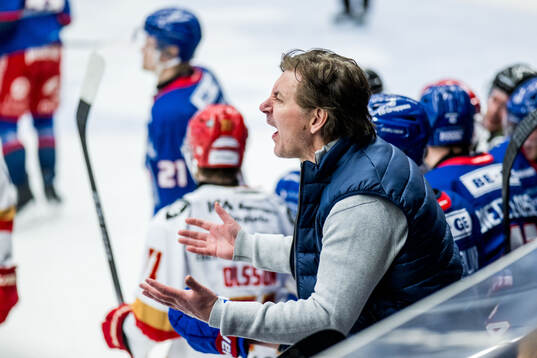 Oskarshamns tränare Tero Lehterä reagerar
