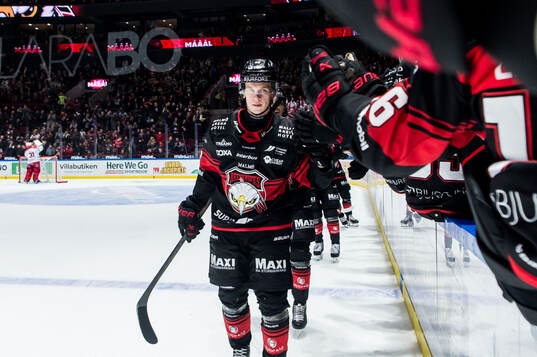 Malmö Redhawks Joona Ikonen jublar