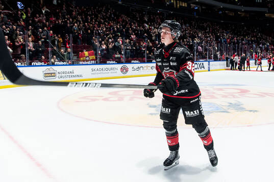 Malmö Redhawks Joona Ikonen jublar