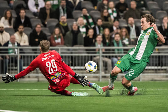 Varbergs målvakt Fredrik Andersson och Hammarbys Hampus