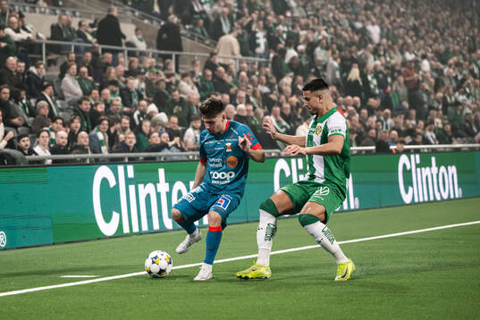 Varbergs Isak Bjerkebo och Hammarbys Jusef Erabi