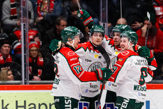Frölundas Jacob Peterson jublar