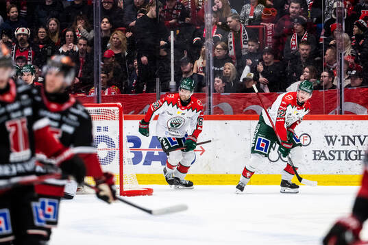 Frölundas Wiktor Nilsson och Filip Cederqvist jublar vid