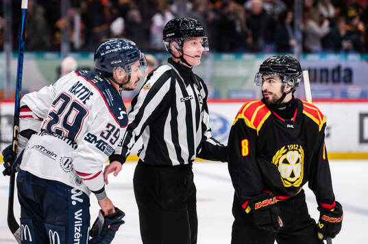 Linköpings Ty Rattie och Brynäs Bobby Trivigno