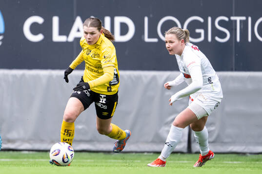 Elfsborgs Elin Flakberg och Växjö DFFs Elvira Hammarbäck