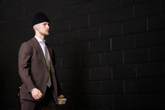 Elias Pettersson of Sweden arrives to the arena for the