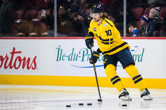 Adrian Kempe of Sweden at warm-up