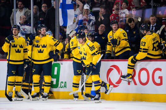 Joel Eriksson Ek, Adrian Kempe, Filip Forsberg, William