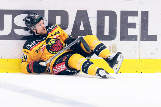 Luleås Brendan Shinnimin har ont