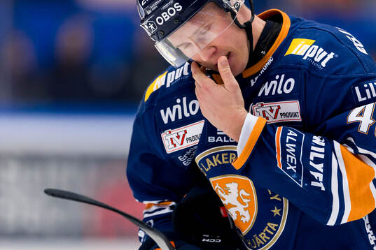 Växjös Dennis Rasmussen deppar