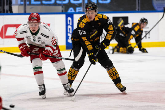 Moras Petter Vesterheim och AIKs Albert Sjöberg